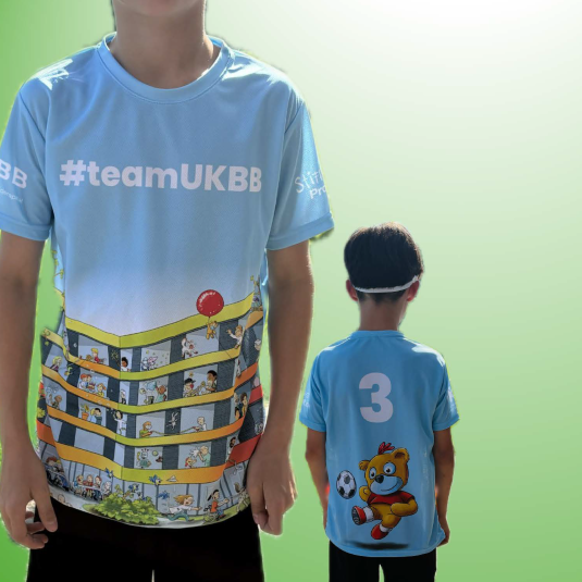 Stiftung Pro UKBB - Boby - Wimmelbuch - Kinderbuch - Bobys grosses Abenteuer - Masskottchen - Spenden - Kinder - Basel - kranke Kinder - Unterstützen - Bär - Steiff-Baer - Teddy